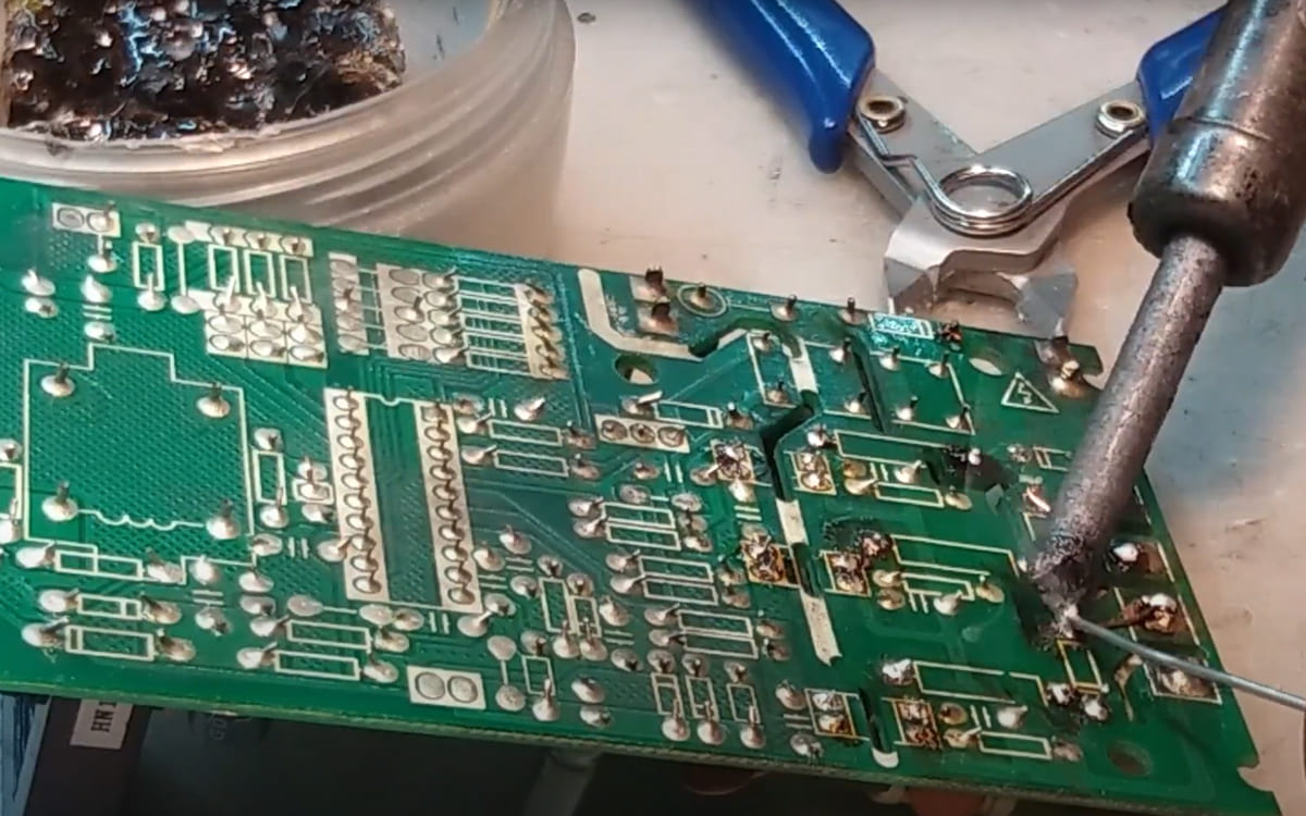 Ремонт печатной платы кондиционера
