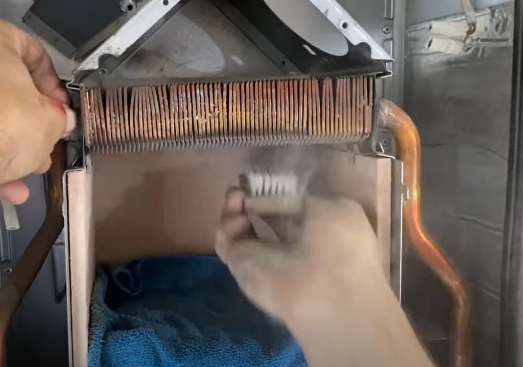 Очистка газового котла от пыли